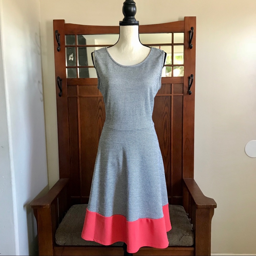 FINAL FEW  Plus Size Textured Skater Dress - Picture 3 of 8